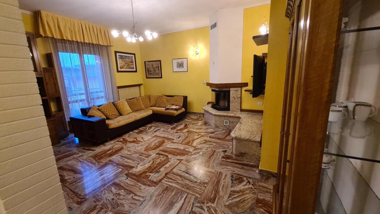 Luxury Apartment Pavullo Nel Frignano Buitenkant foto